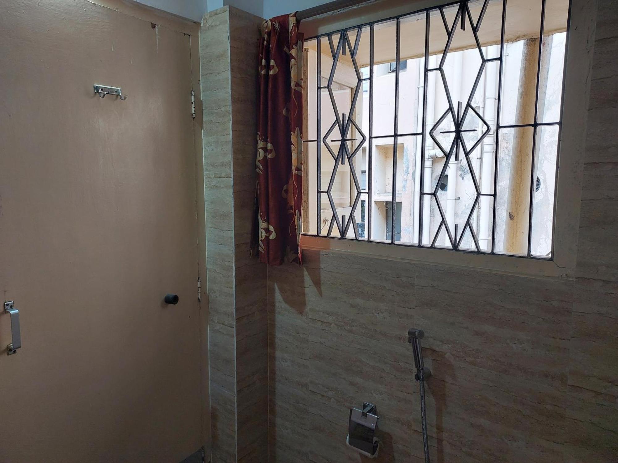 Riverview Guest House Гувахати Экстерьер фото